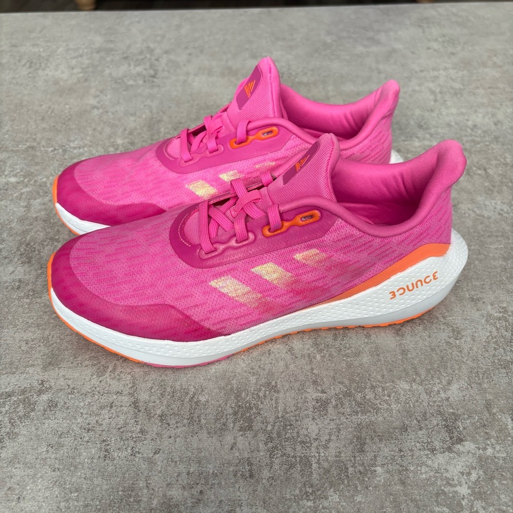 Adidas Bounce Unisex  Screaming Pink Lace up Running Shoes M 6.5 W 8,5 worn once